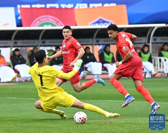 河南彩陶坊2-1力克云南玉昆姆布拉建功